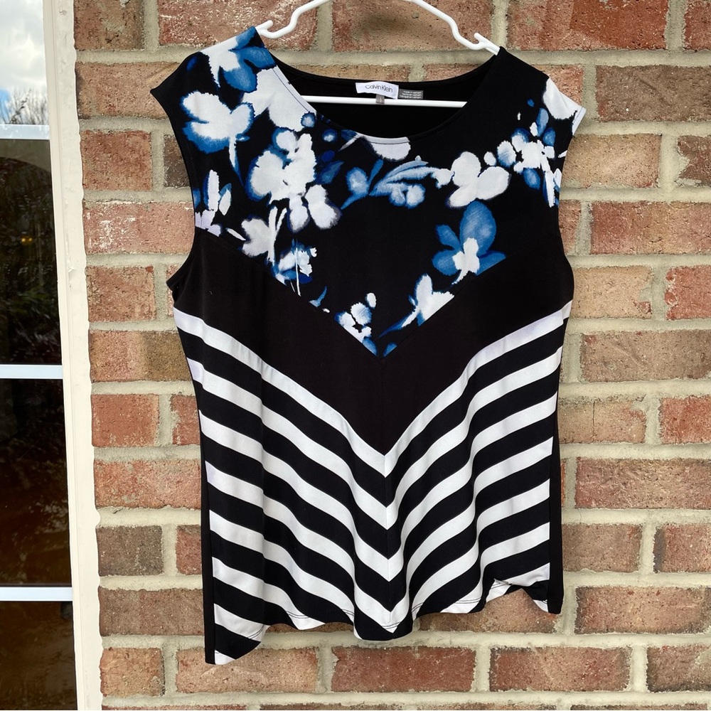 Calvin Klein black white stripe blue floral sleeveless top Women Large Like New